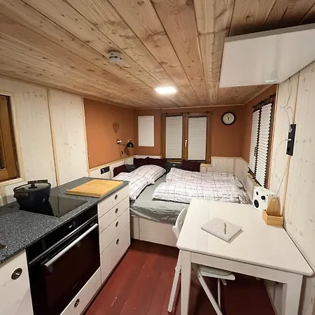 Lovingly Renovated 120-year-old Train Car! Dom wakacyjny Ramsau am Dachstein